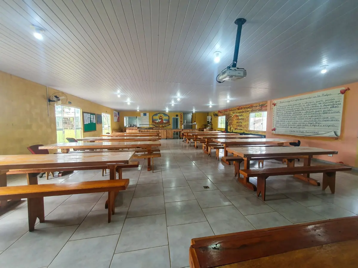 Varanda com Piscina e Redes - Instituto Terapêutico Ressonhar